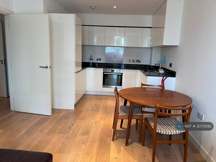 2 Bedroom Flat To Rent In Dara House, London, NW9