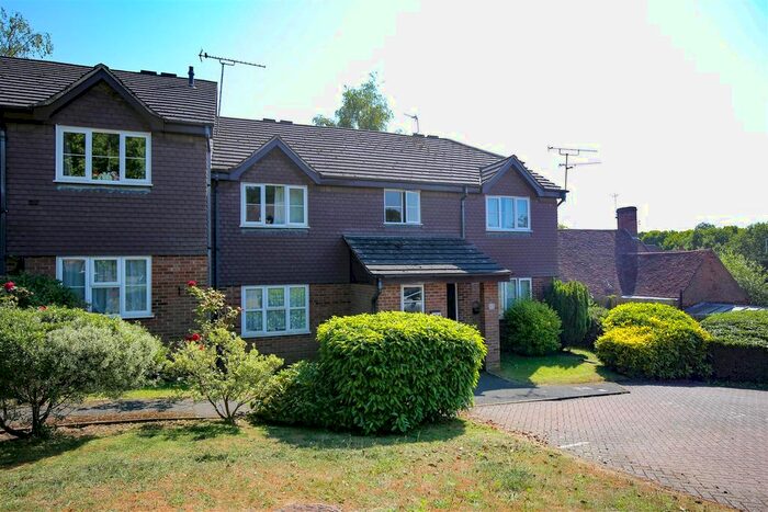 1 Bedroom Flat To Rent In Hunts Farm Close, Borough Green, Kent, TN15