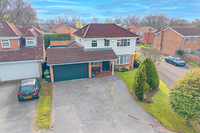 4 Bedroom Detached House For Sale In Welham Croft, Shirley, Solihull, B90