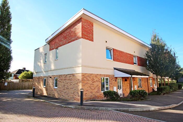 1 Bedroom Semi Detached House For Sale In Thornton Close, Leatherhead, KT22