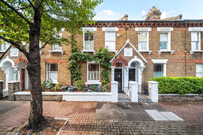 3 Bedroom Terraced House For Sale In Holden Street, Battersea, London, SW11