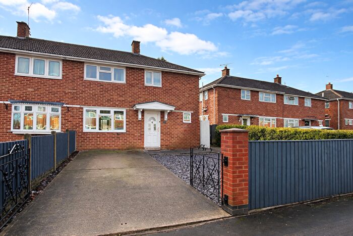 3 Bedroom Semi Detached House For Sale In Howat Road, Coventry, CV7