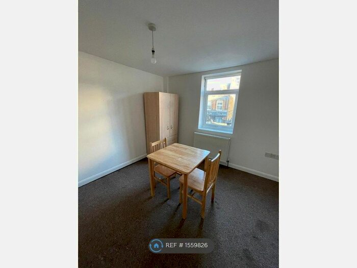 1 Bedroom Flat To Rent In Loampit Vale, London, SE13
