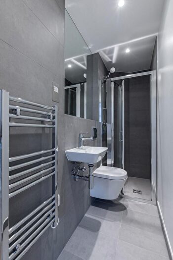 Flat To Rent In Inglewood Road, NW6