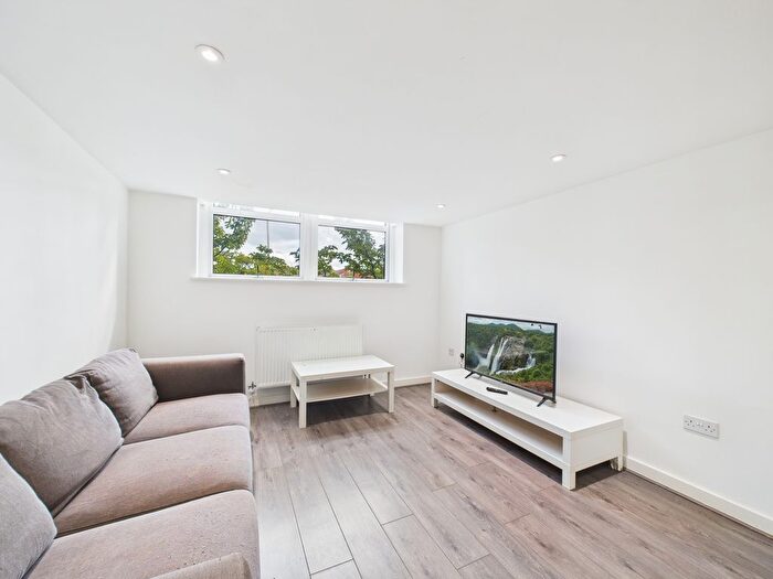 3 Bedroom Flat To Rent In Latimer House, Sylvester St, Liverpool, L5