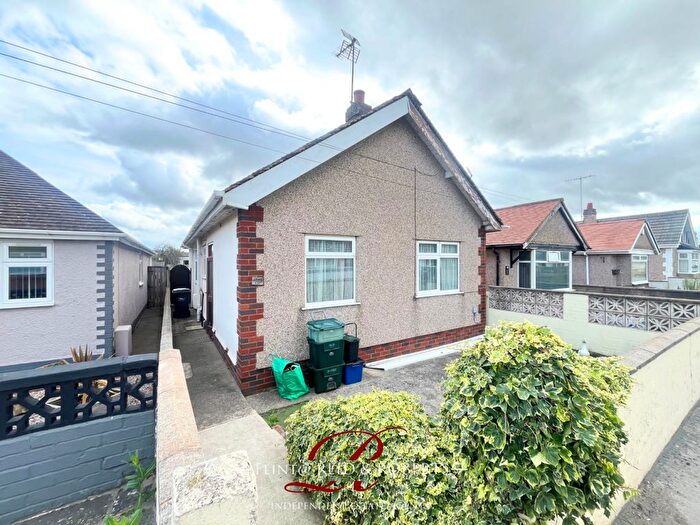 3 Bedroom Bungalow For Sale In St. Asaph Avenue, Kinmel Bay, Rhyl, Conwy, LL18
