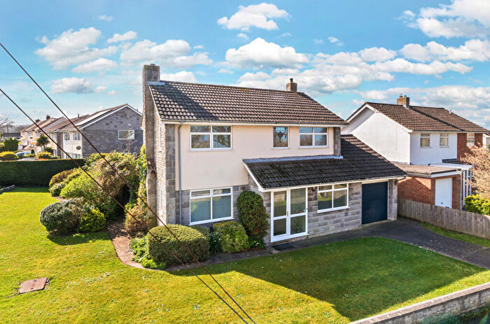 4 Bedroom Detached House For Sale In Green Lane, Street, BA16