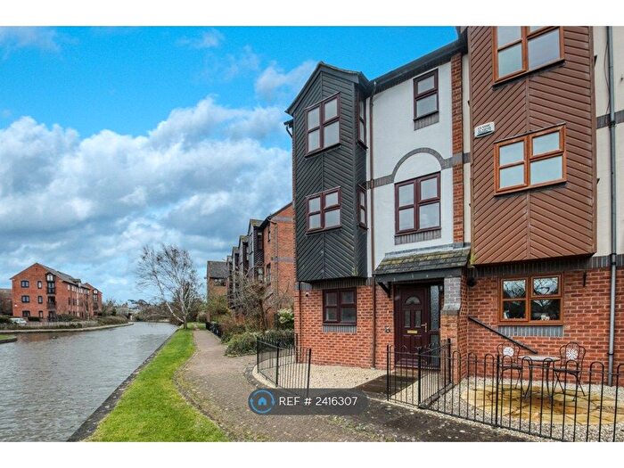 5 Bedroom End Of Terrace House To Rent In Howard Walk, Warwick, CV34