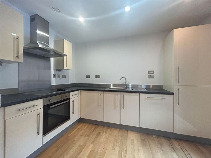 2 Bedroom Flat To Rent In The Cube, Ancoats, M4