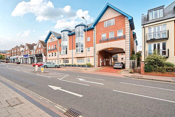 2 Bedroom Flat For Sale In London Road, St. Albans, AL1