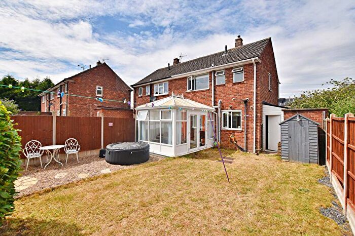 2 Bedroom Semi-Detached House For Sale In Ruckland Avenue, Lincoln, LN1