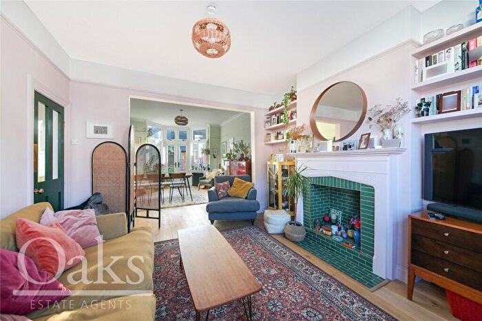 3 Bedroom End Of Terrace House For Sale In Inglis Road, Addiscombe, CR0