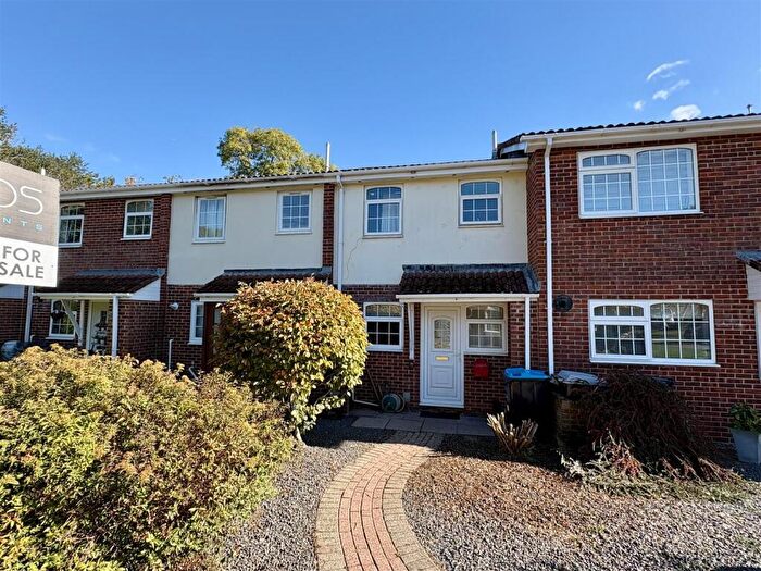 2 Bedroom Terraced House For Sale In Garsdale Close, Bournemouth, Dorset, BH11