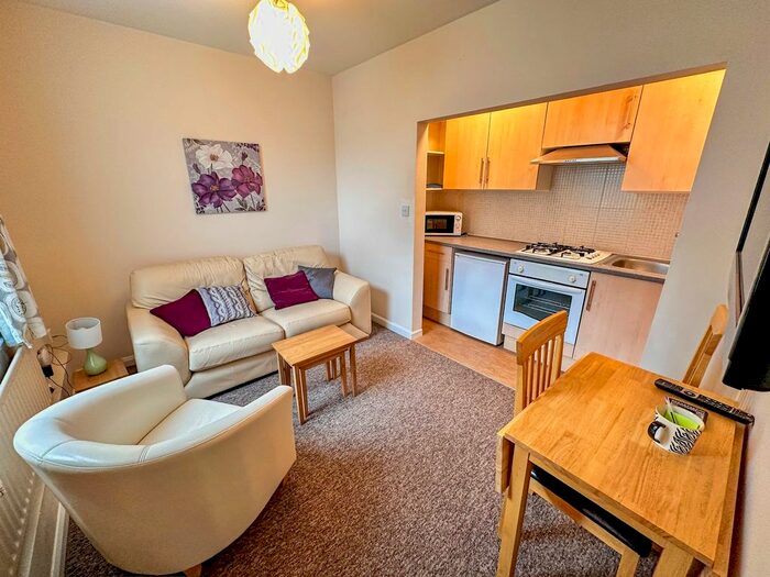 1 Bedroom Flat To Rent In The Avenue, Lincoln, LN1