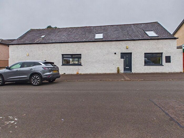5 Bedroom Semi-detached House To Rent In Symers Street, Downfield, Dundee, DD3