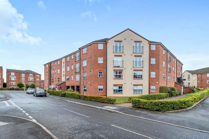 2 Bedroom Flat To Rent In Wharf Lane, Solihull, B91