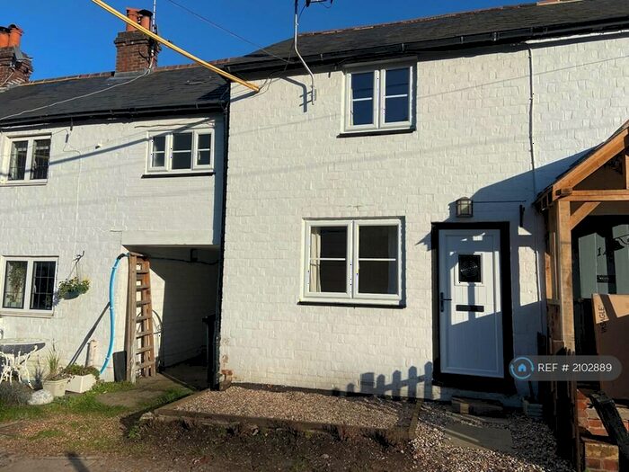 2 Bedroom Terraced House To Rent In Rose Cottages, Wormley, GU8