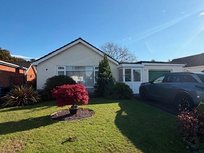3 Bedroom Detached Bungalow For Sale In Huntingdon Drive, Wimborne, BH21