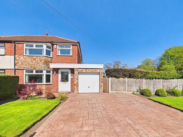 3 Bedroom Semi Detached House For Sale In Windermere Road, Haydock, WA11