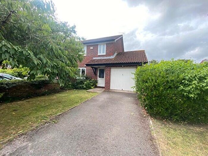 3 Bedroom House To Rent In Badgers Close, Bradley Stoke, Bristol, BS32