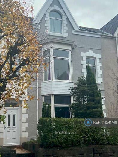 9 Bedroom Terraced House To Rent In Gwydr Crescent, Swansea, SA2