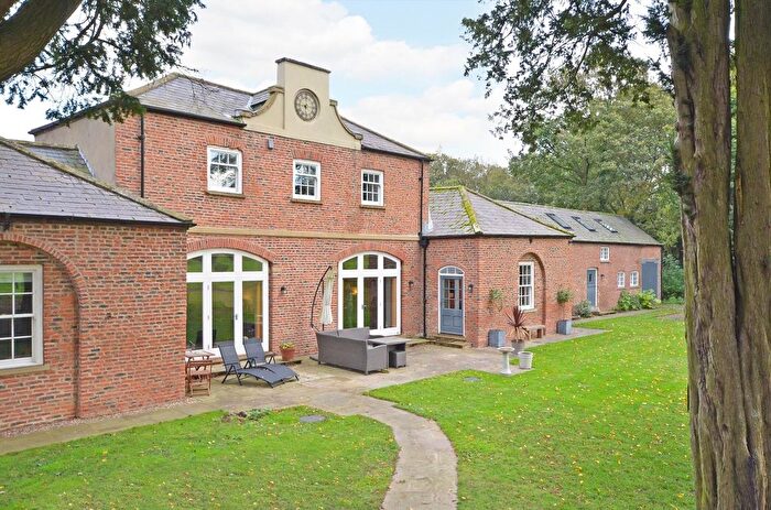 5 Bedroom Detached House To Rent In Naburn Hall Coach House, Maypole Grove, Naburn, York, YO19