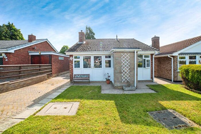 2 Bedroom Detached Bungalow For Sale In Waterloo Close, Hilcote, Alfreton, DE55
