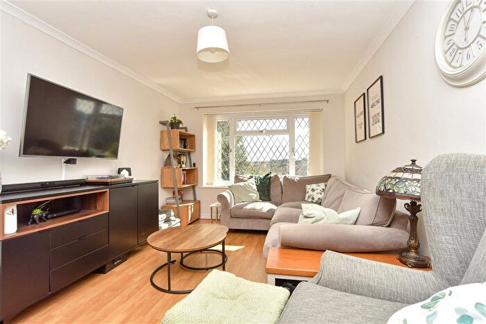 3 Bedroom Terraced House For Sale In Clive Road, Sittingbourne, Kent, ME10