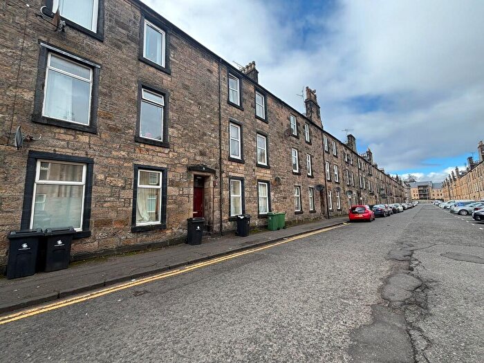 2 Bedroom Flat To Rent In Bruce Street, Stirling Town, Stirling, FK8