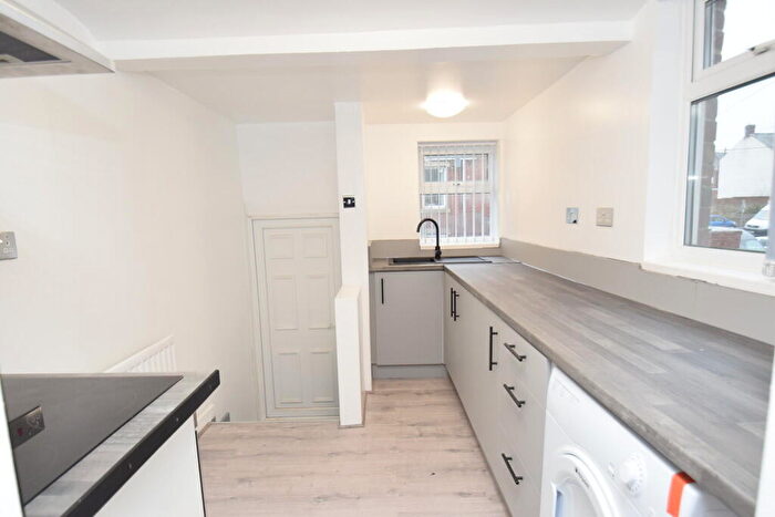 2 Bedroom Flat To Rent In Park Road, South Moor, Stanley, DH9