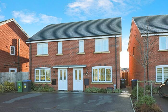 2 Bedroom Semi-Detached House For Sale In Barclay Close, Wellesbourne, Warwick, CV35