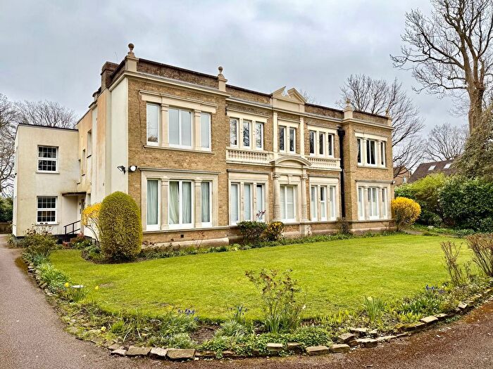 2 Bedroom Flat For Sale In Powis Court, The Rutts, Bushey Heath, WD23