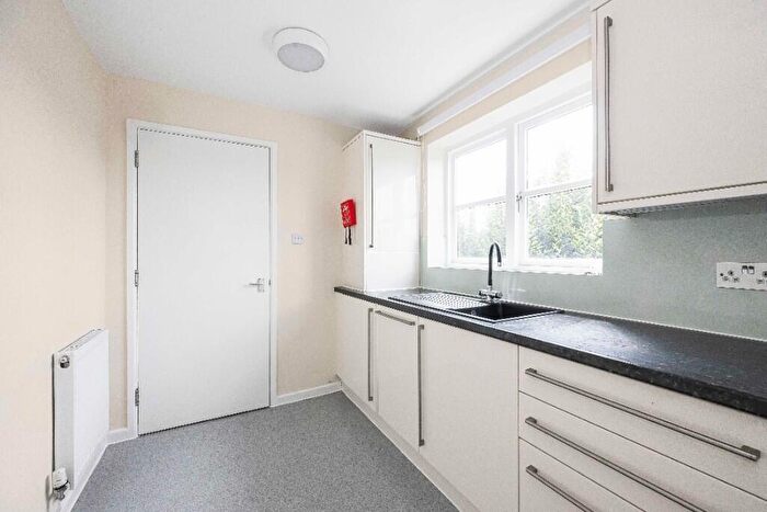 1 Bedroom Flat To Rent In Juniper Crescent, London, NW1