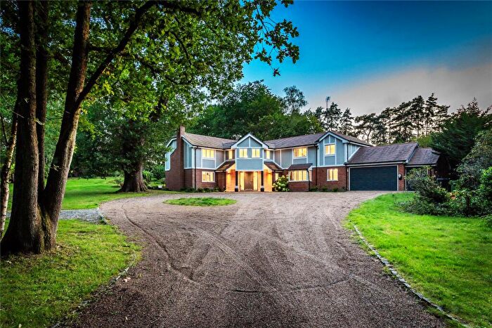 5 Bedroom Detached House For Sale In Blackhorse Road, Worplesdon, Surrey, GU22