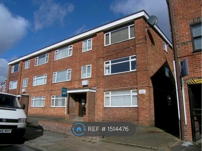 1 Bedroom Flat To Rent In Hamilton House, Portsmouth, PO1