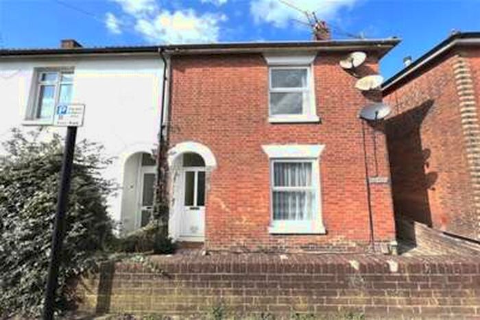 2 Bedroom Flat To Rent In Johns Road, Woolston, SO19