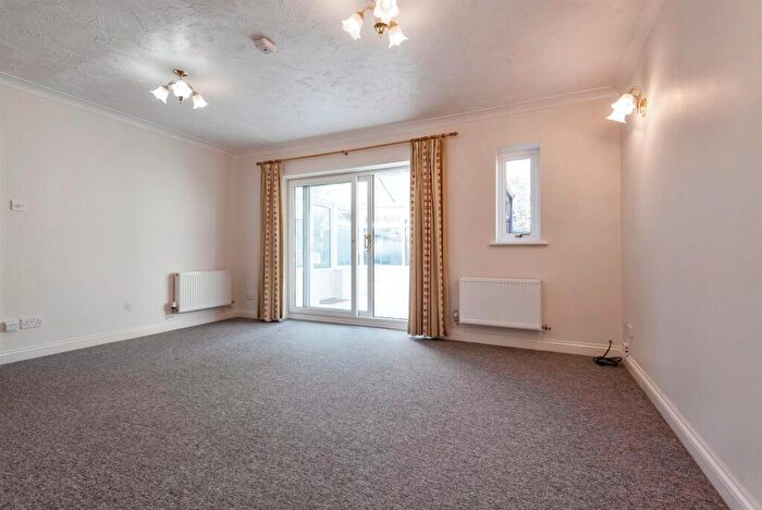 3 Bedroom Detached Bungalow For Sale In Corvus Close, Royston, SG8