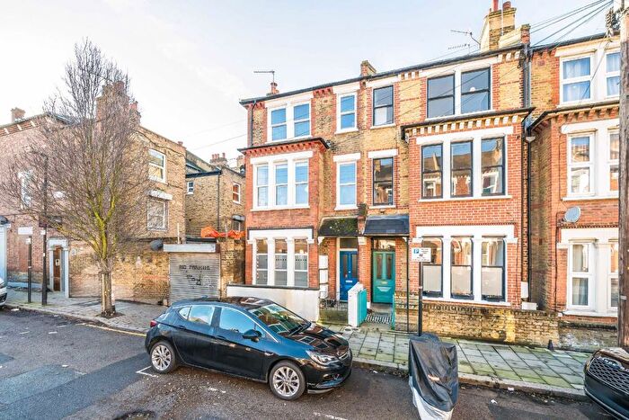 1 Bedroom Flat To Rent In Prideaux Road, Stockwell, SW9