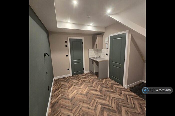 6 Bedroom Terraced House To Rent In Harold Avenue, Gillingham, ME7