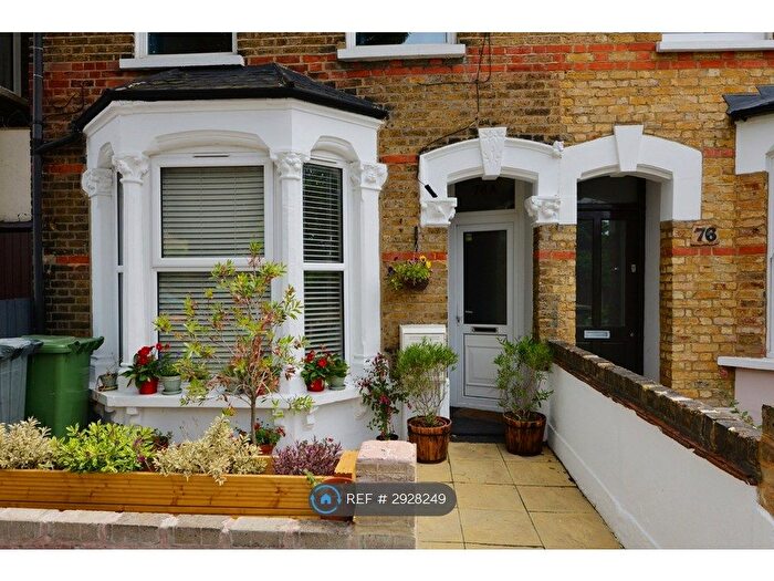 1 Bedroom Flat To Rent In Ridley Road, London, E7