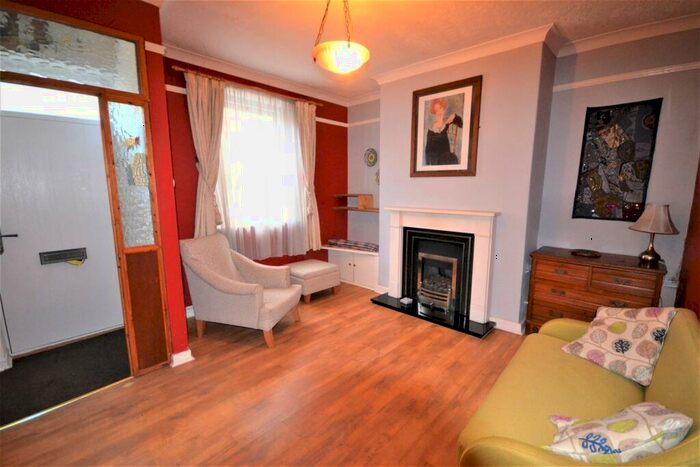 2 Bedroom End Of Terrace House To Rent In Mwrog Street, Ruthin, LL15