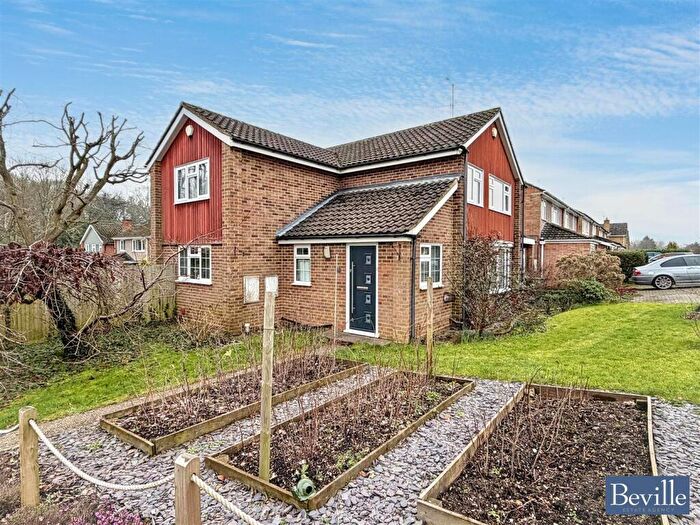 4 Bedroom Detached House For Sale In Pond End Road, Sonning Common, RG4