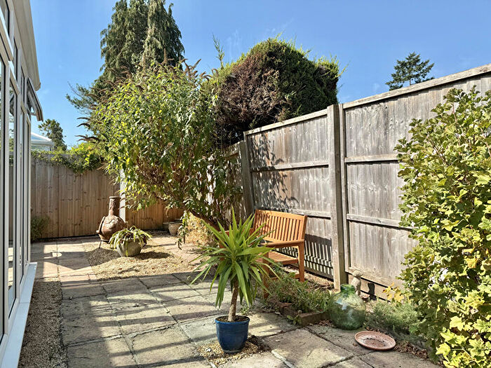 2 Bedroom Bungalow For Sale In Oakhurst Close, West Moors, Ferndown, Dorset, BH22