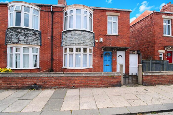2 Bedroom Flat For Sale In Princess Louise Road, Blyth, NE24