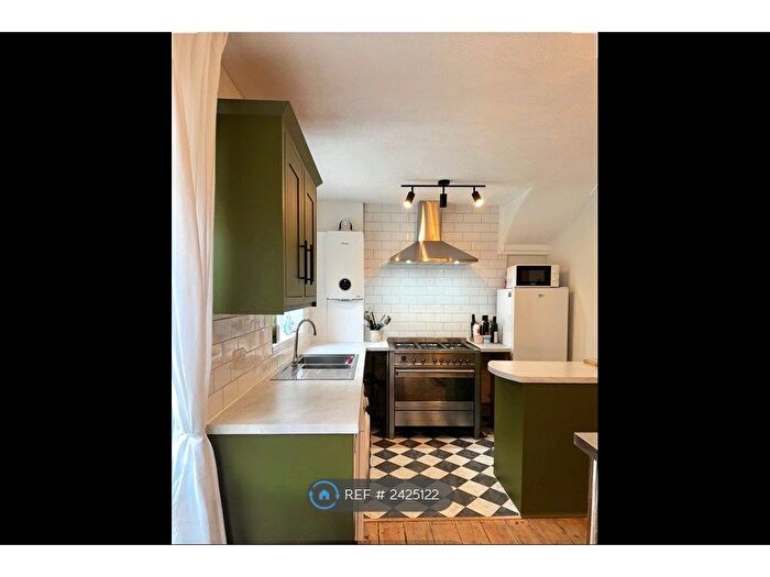 3 Bedroom Semi-Detached House To Rent In Dartmouth, Dartmouth, TQ6