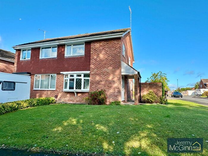 3 Bedroom Semi Detached House For Sale In Riverside, Alcester, B49