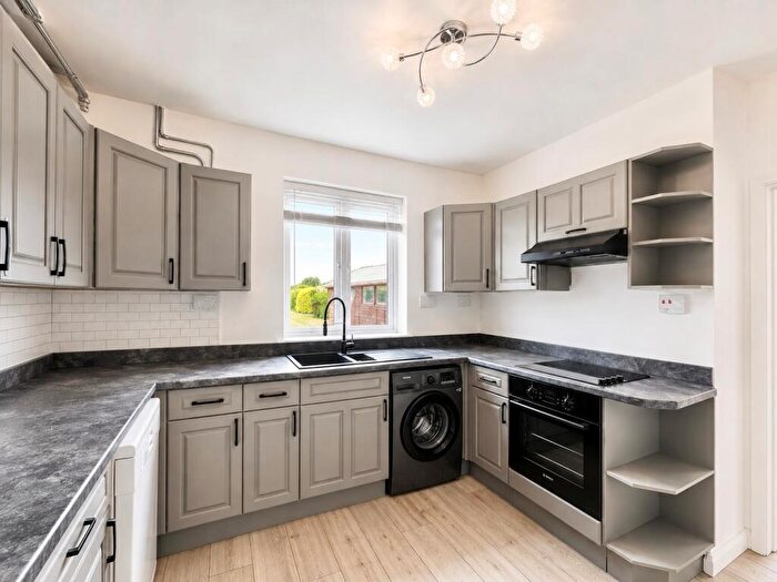 3 Bedroom House To Rent In Eleys Lane, Algarkirk, PE20
