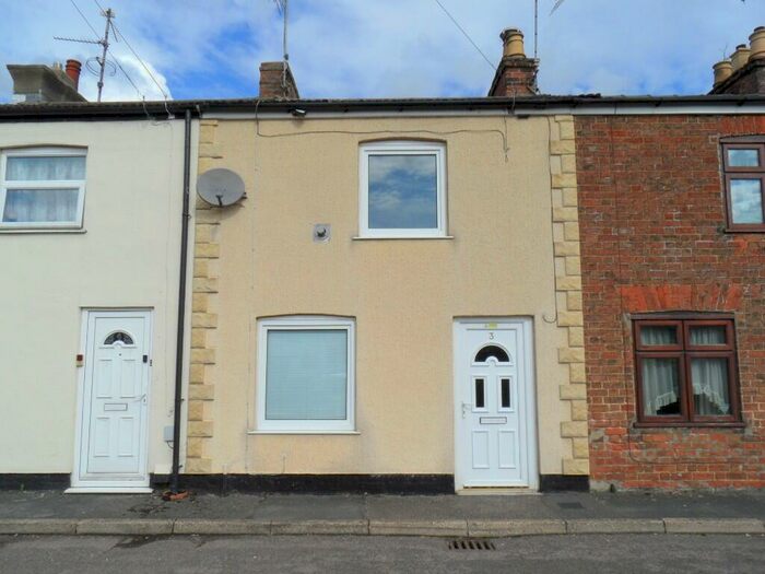 3 Bedroom Terraced House For Sale In Lime Street, Sutton Bridge, PE12