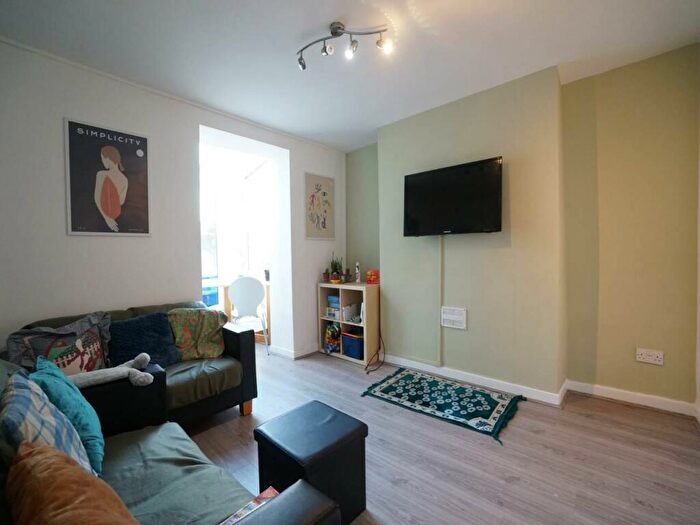 4 Bedroom House To Rent In Albert Street, Bangor, LL57