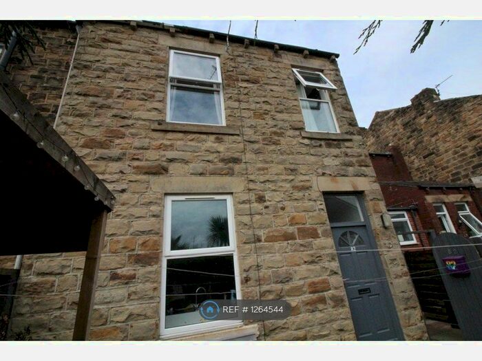 2 Bedroom Terraced House To Rent In Soothill Lane, Batley, WF17